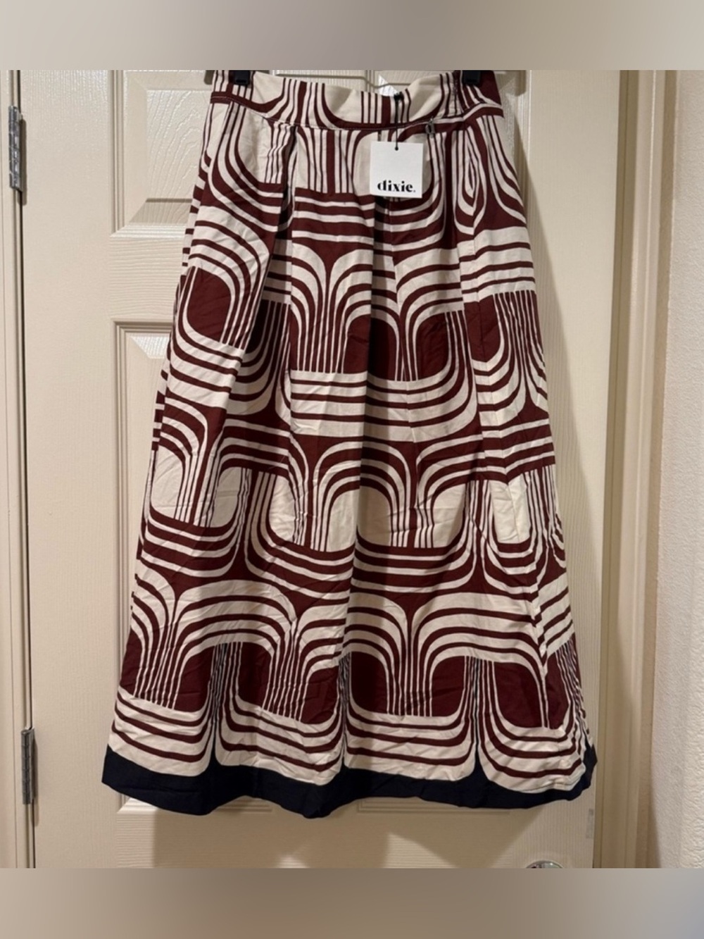 Dixie Women’s Brown & White Geometric Pleated A-Line Midi Skirt Size S NWT